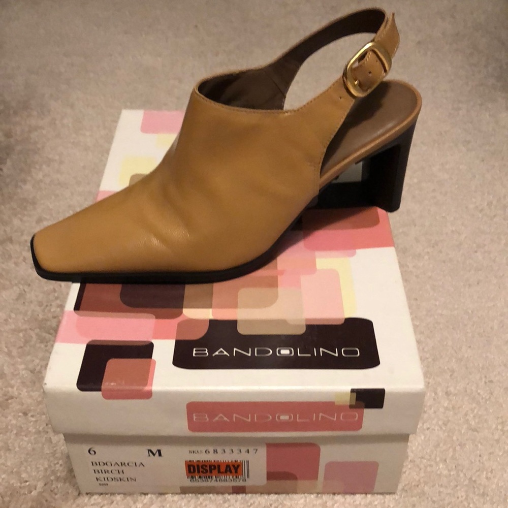 NWT Bandolino bootie.  Soft leather. Beautiful!